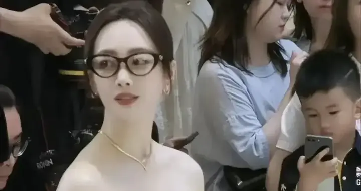 最美司理理，庆余年第一美人，居然这么高，皮肤好白啊