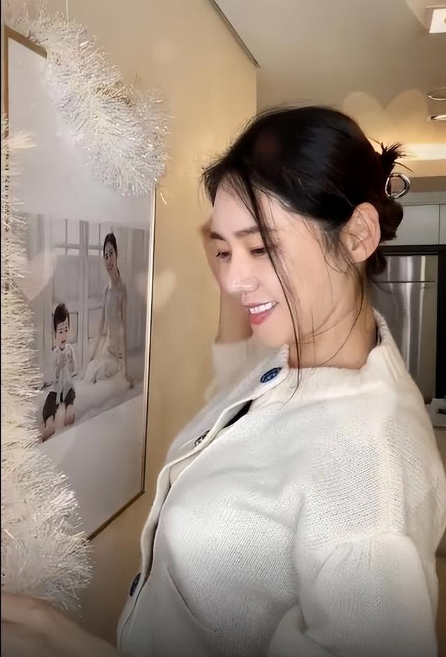秋瓷炫|秋瓷炫疑似怀二胎，回韩国待产，大儿子近照曝光对着于晓光飞吻