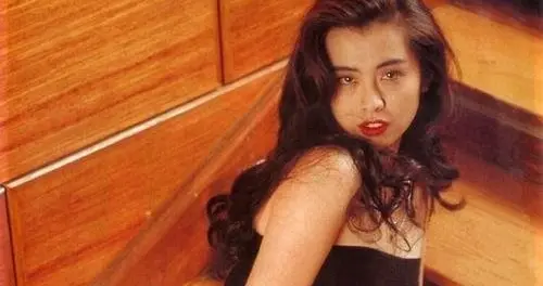 王祖贤：复古镜头里的风情与明艳