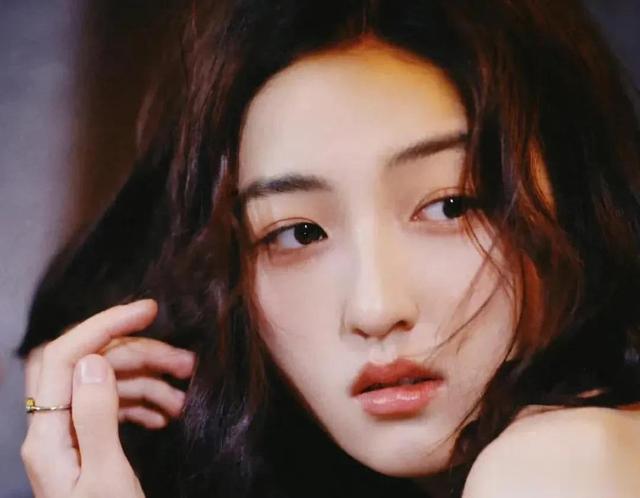 陈飞宇|众星元宵营业照，张子枫陈飞宇同框，刘诗诗杨紫气质美女好迷人