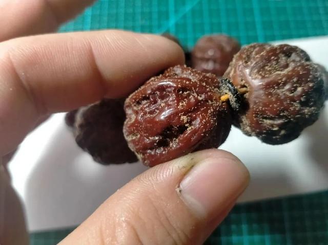 文玩人谨记：这4种文玩不能瞎玩！