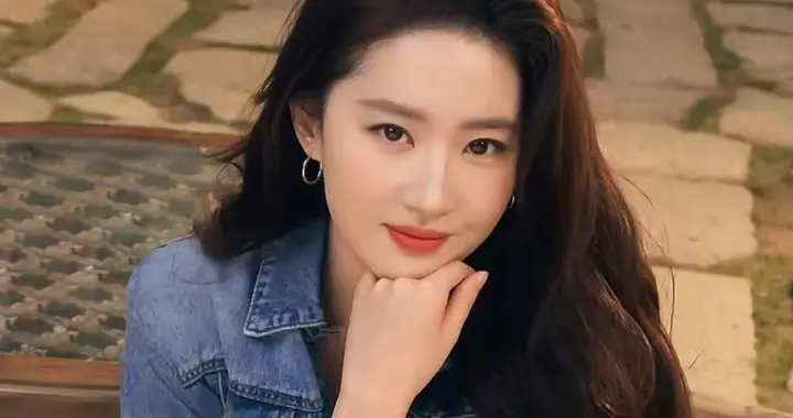 刘亦菲穿搭哲学：以从容气质驾驭万千风格