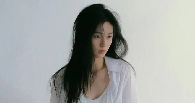 冷脸美女周也，周也最新妆造大片壁纸美图更新