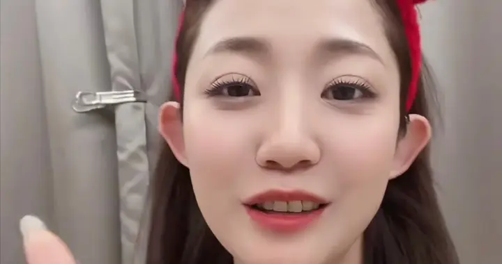 万千惠回应半夜生病找妈妈不找老公，妈妈力挺她，网友：真体面人