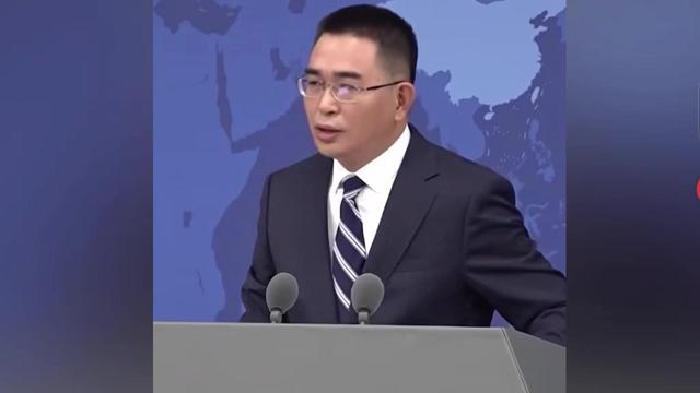 国台办回应吴慷仁争议，为大S与小S来内地发展，指明了道路？