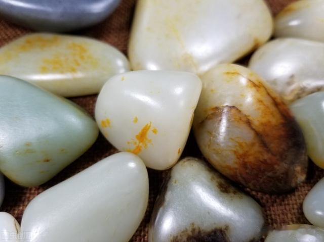 和田玉籽料|和田玉籽料的特征