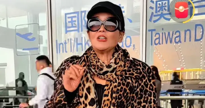 筱梅带娃回北京，兰姐却“出差”切割：这才是我们要的潇洒女王