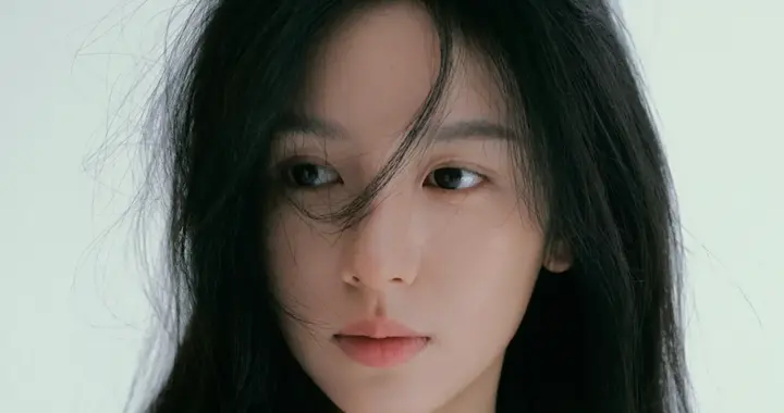 周也，清透素雅！