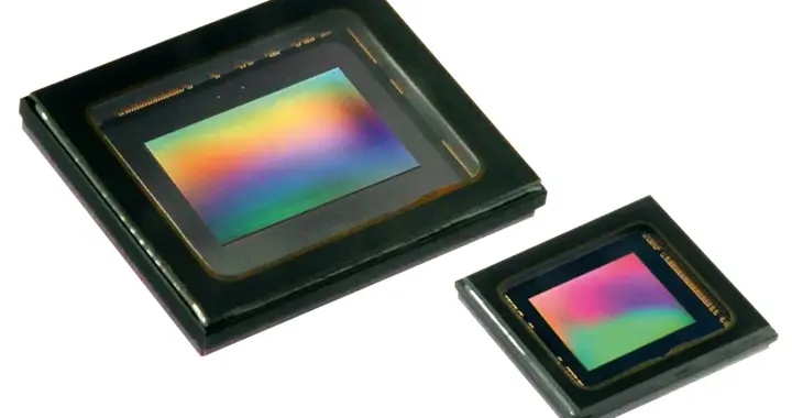 小米17 Ultra已入網：雙衛星通信，2億像素變焦加持