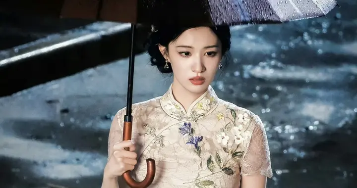 王楚然｜旗袍美疯了，民国大小姐既视感！