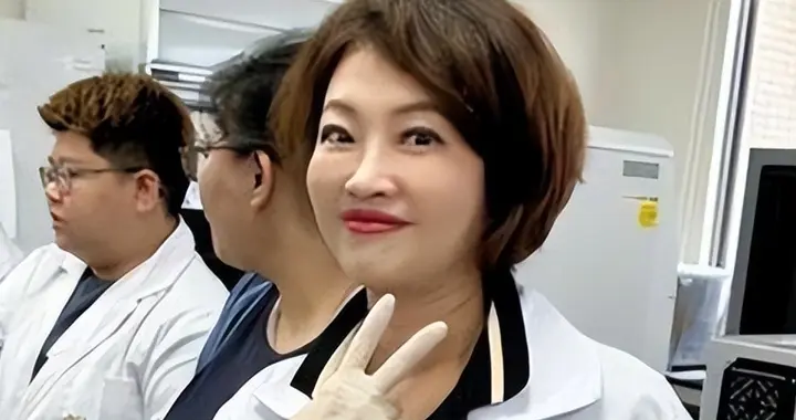 56岁女主持离世，住院前1周还在录新闻！从确诊到离世仅29天