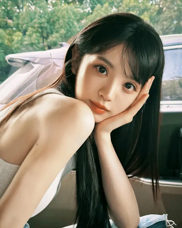 田曦薇 随便一个抓拍都是大片