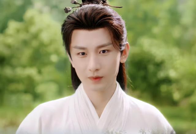 为啥选“壮如牛”的白鹿演一代妖后？《宁安如梦》作者说明白了