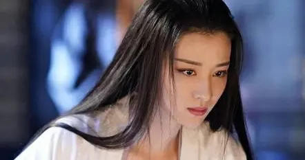 27岁王楚然生日刷屏83城：柳惜音演完马思纯都多看她三眼