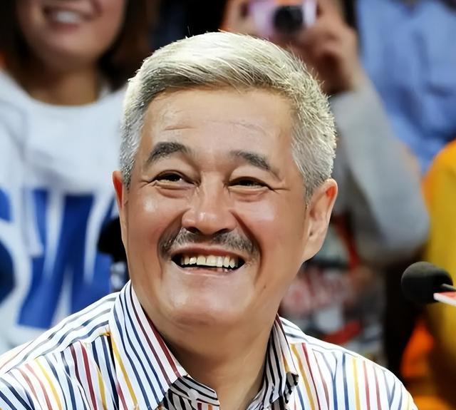 恶心一幕出现！网传赵本山抢救无效去世，灵堂照片曝光，AI已回应