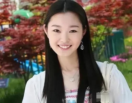宋轶|7位被名字“耽误”的女星，个个貌美如花，却有一个很难念的名字