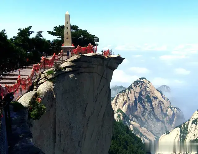 华山|你认为中国最美十大名山有哪些？