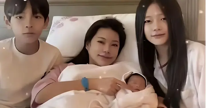 大S去世一年后，玥儿照顾新妈给新弟买礼物上热搜，背后心酸谁懂