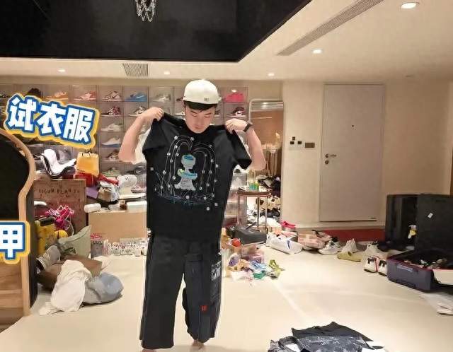 39岁陈赫揭露明星假精致，衣服鞋子堆满客厅 家里乱到落脚地都没有