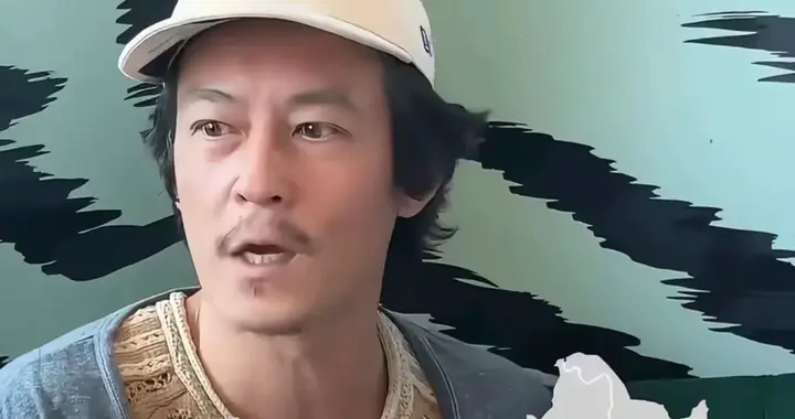 陈冠希现身洛杉矶餐厅，看着比以往邋遢，让人误以为是歌手雪村。