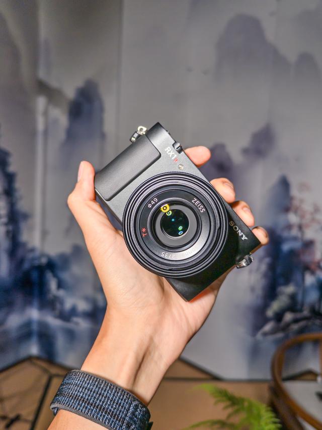一台让人等待了10年的相机，Sony RX1R III 首发快速上手体验