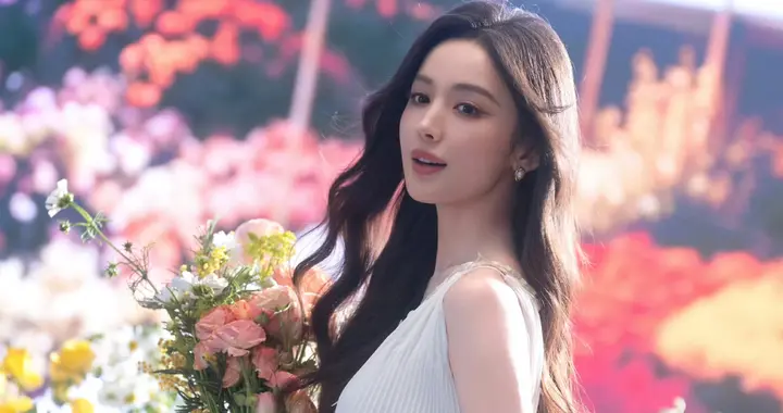 娜扎最新照片 网友： 这是要美死我呀