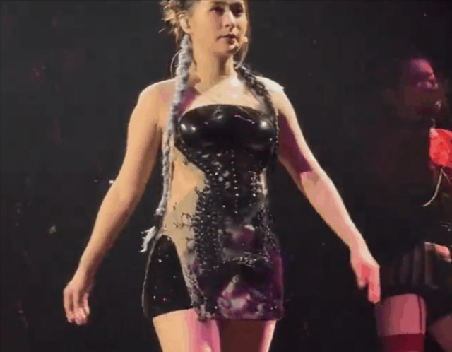 阿娇的“大象腿”，证明了有颜真的可以“任性”，难怪她又胖了!