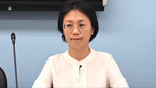 果不其然，朱立伦开打蓝强硬派，翁晓玲率先中招，两面本色不藏了