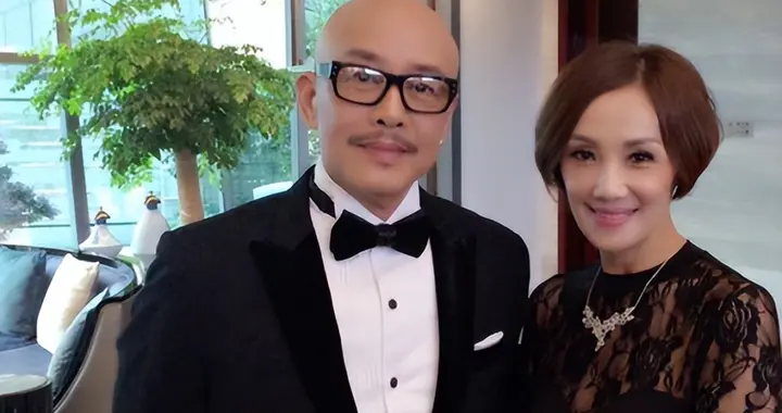 TVB金牌绿叶患病离巢后，移居内地变购物狂，快递在走廊堆积如山