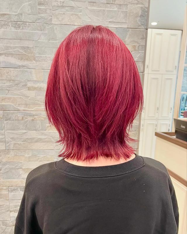 最火狼尾女士短发，个性新潮流，引领回头率新高度