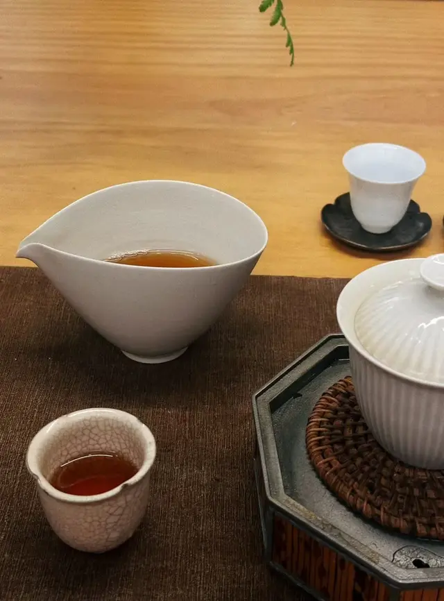 人生在世，难得品茶