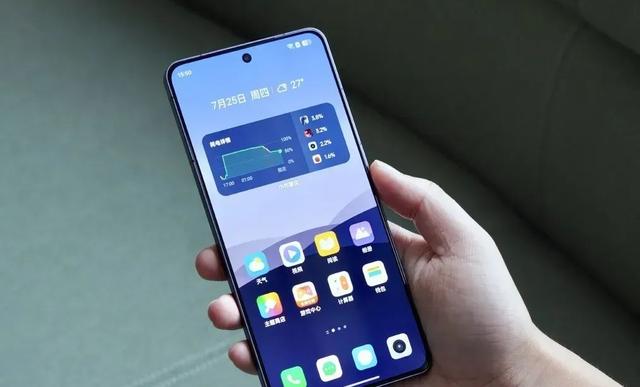 2025下半年，“价格腰斩”的四款手机，16+512G适合捡漏