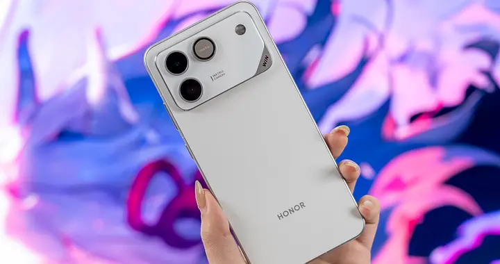 榮耀WIN RT測評：主動散熱風扇搭配10000mAh電池，滿足玩家向往