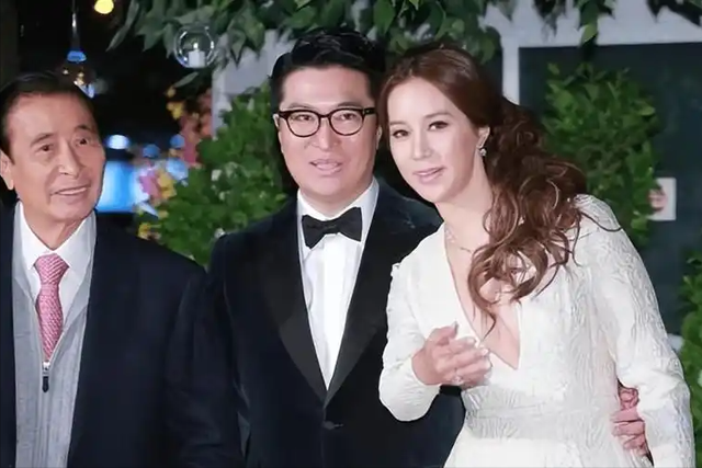 机关算计太聪明！“千亿儿媳”如今仅剩表面光？恶果已经开始显现