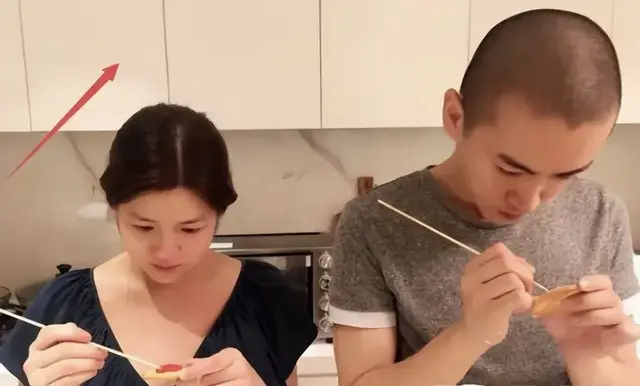 陈晓：我可以接受她的过去，但是无法忍受她还过着过去的生活！