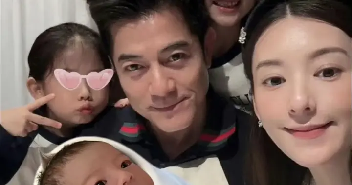 60岁郭富城三胎女儿满月取名郭咏心，被追问四胎回应很耐人寻味