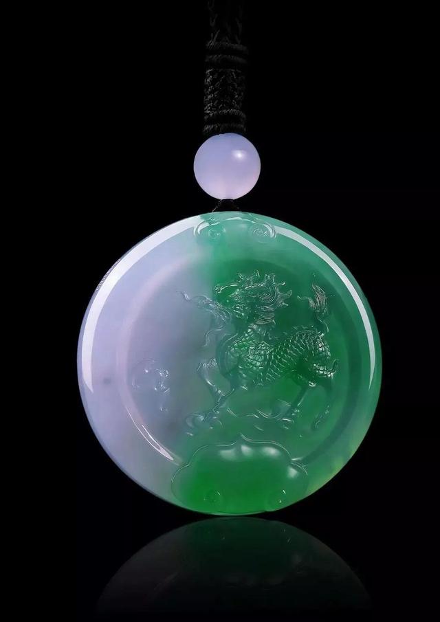 翡翠也能“盘”？专家教你盘出翡翠的极致美感！