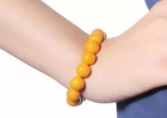 蜜蜡|你盘蜜蜡的方式，早已暴露了你的性格！