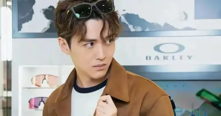 TVB“星三代”靠实力出圈，感谢前辈怀念奶奶，回避绯闻女友问题