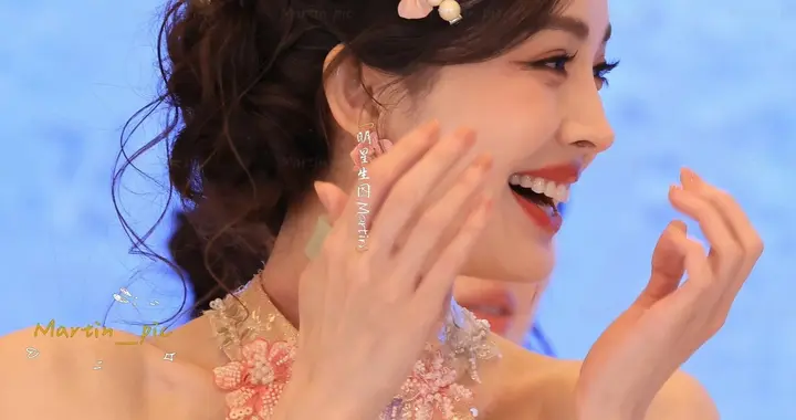 娜扎玉茗茶骨首映礼，娜扎当真古装大美人国色天香?