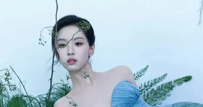 陈都灵壁纸分享