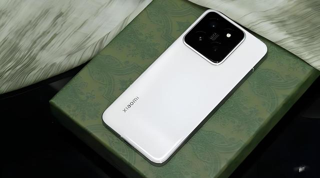 小米15发布会来了，这次升级有什么看点