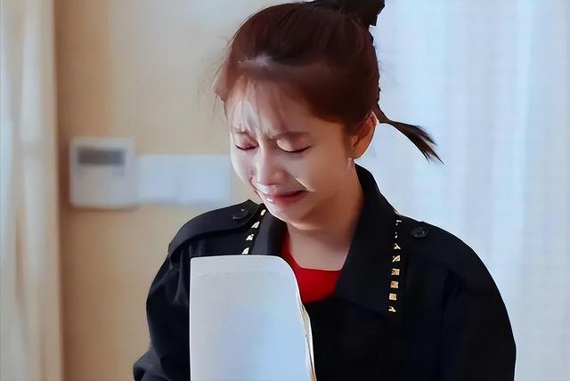 谭松韵彻底崩溃！你只是没了母亲，我儿子却得在监狱中过年啊！