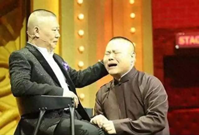 拔出萝卜带出泥！岳云鹏演唱会结束第五天，52岁郭德纲也被拖下水