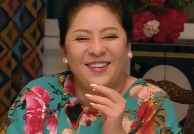 佟丽娅|内涵张兰掉粉百万，直播带货又引发了争议，向太究竟做错了什么？