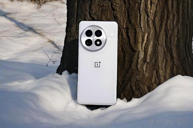 小米又迎来强敌！骁龙8Gen3+6400mAh，跌至1889元