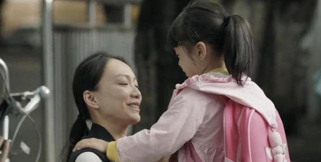 《我是刑警》基层杨小洁为何敢拒省厅的饭局？看了原型后恍然大悟