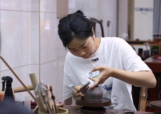 |紫砂壶，为什么卖得这么贵？