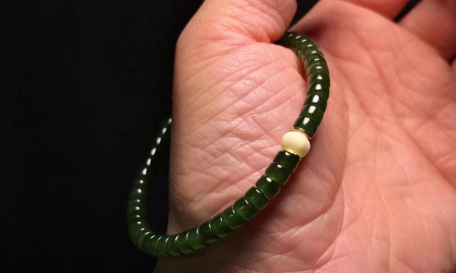 让人上头的药片珠，杀伤力极强，文玩界男女通吃老少皆宜