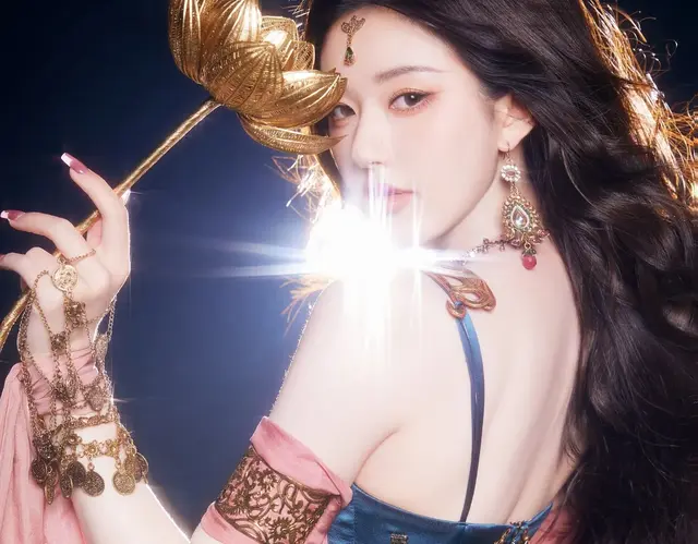 跨年晚会|赵露思跨年晚会敦煌神女造型 神圣高贵 风情妩媚